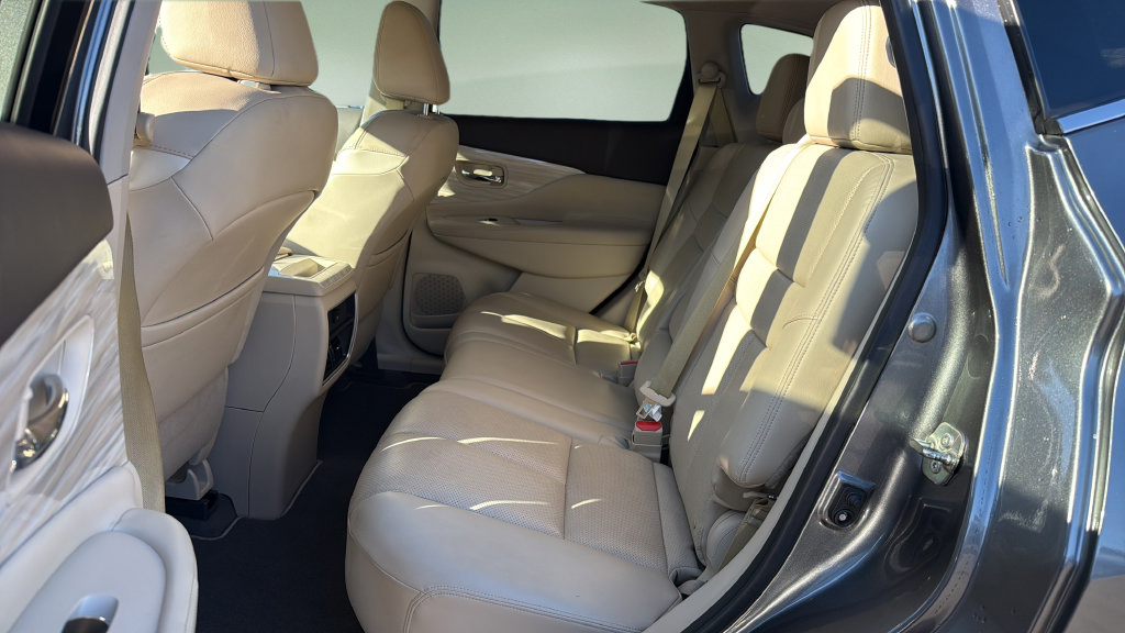 Used 2016 Nissan Murano SL w/ SL Technology Package AWD/4WD image 16