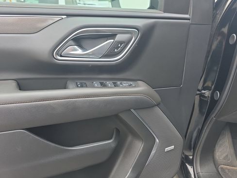 Used 2024 GMC Yukon AT4 w/ Technology Package AWD/4WD image 14