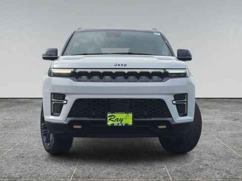 New 2026 Jeep Grand Wagoneer 4WD image 2