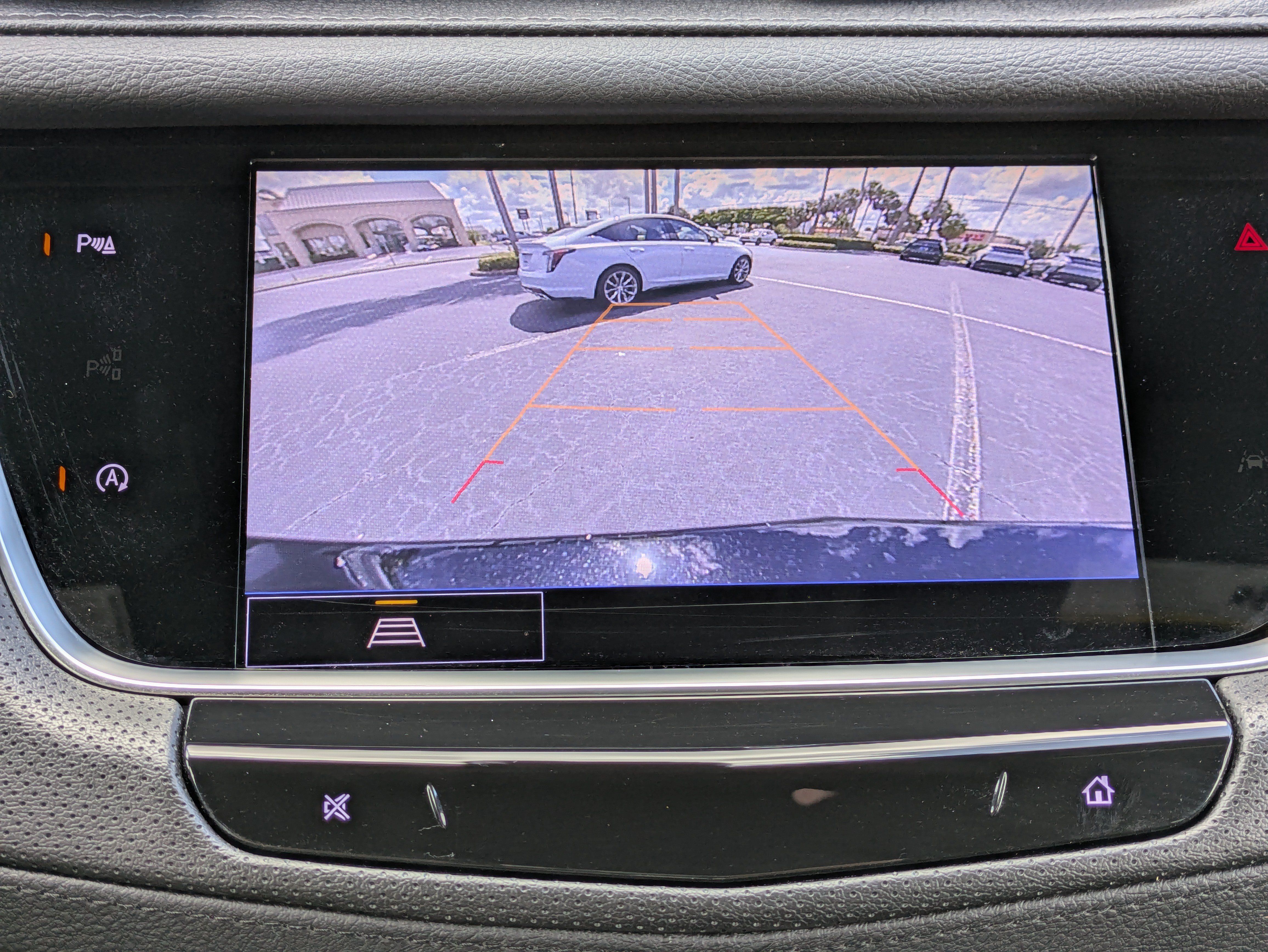 Certified 2025 Cadillac XT5 Luxury FWD image 24