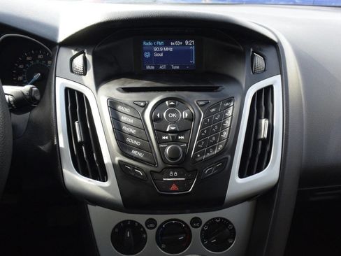 Used 2014 Ford Focus SE image 17