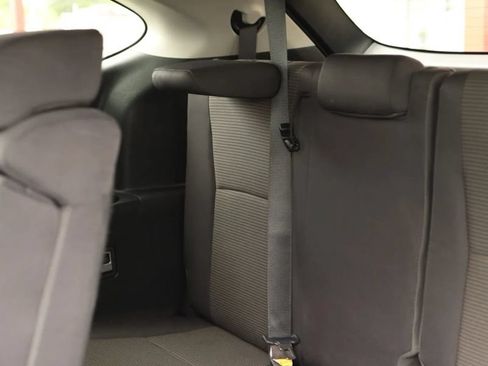 Used 2020 Toyota Highlander L AWD/4WD image 43