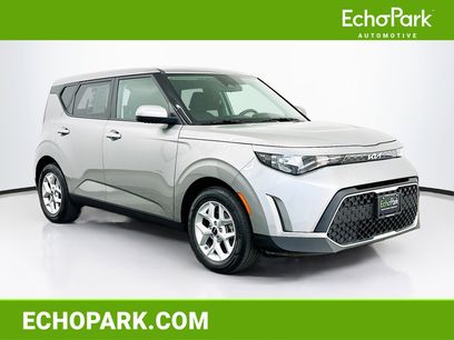 Used 2025 Kia Soul LX w/ LX Technology Package