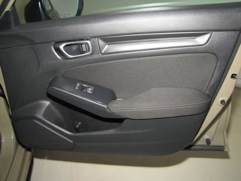 Certified 2025 Honda Civic Sport image 19