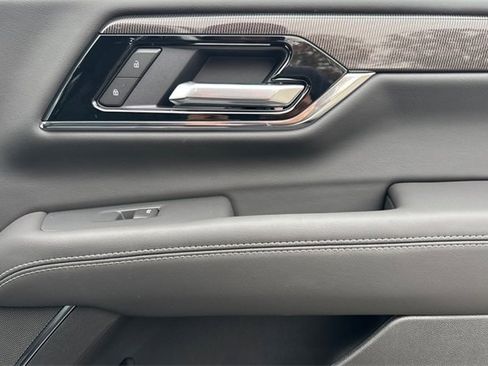 New 2026 GMC Yukon Elevation image 21