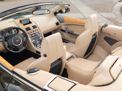 Used 2009 Aston Martin DB9 Volante image 42