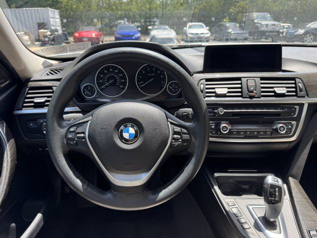 Used 2015 BMW 335i xDrive Sedan AWD/4WD image 26