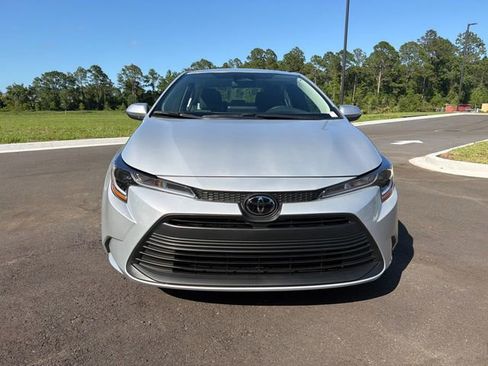 Used 2026 Toyota Corolla LE FWD image 8