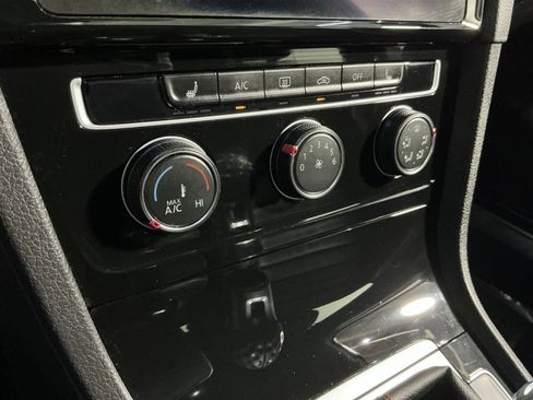 Used 2019 Volkswagen GTI SE w/ SE Experience Package FWD image 21