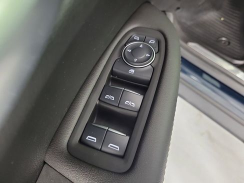 Certified 2024 Cadillac XT5 Luxury FWD image 19