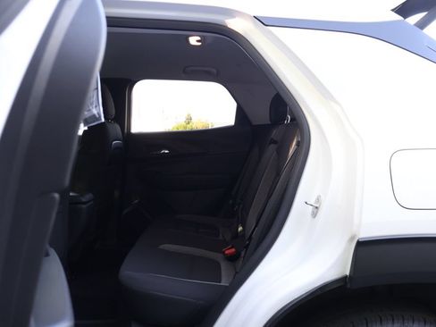 Used 2024 Chevrolet TrailBlazer LT w/ Convenience Package AWD/4WD image 45