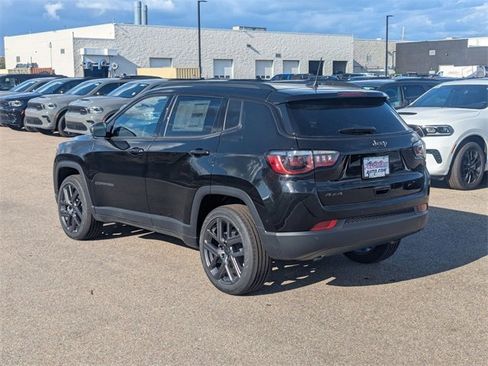 New 2025 Jeep Compass Limited w/ Sun & Sound Group image 5