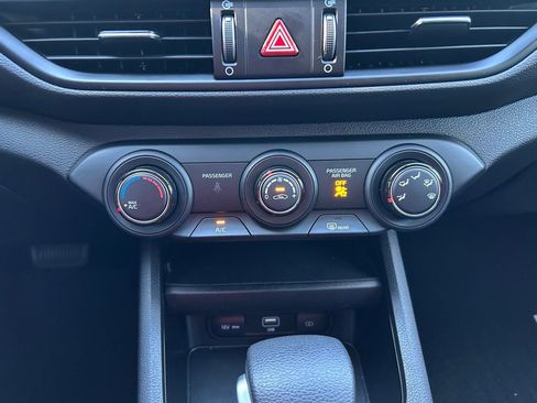 Used 2024 Kia Forte LXS w/ LXS Technology Package image 24