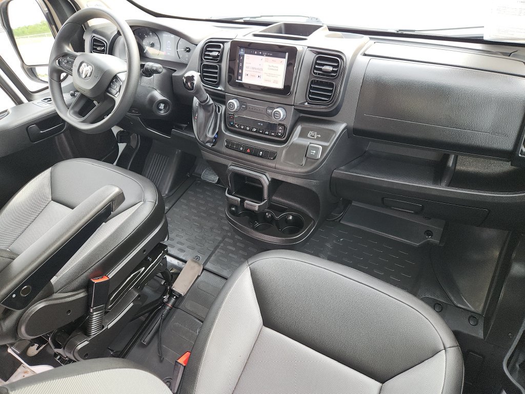 Used 2026 RAM ProMaster 2500 w/ Convenience Group FWD image 21