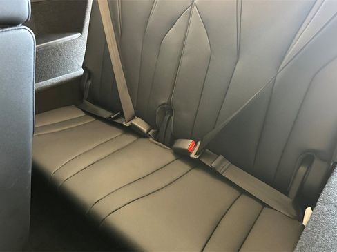 Certified 2025 Acura MDX FWD image 12