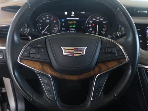 Used 2022 Cadillac XT5 Premium Luxury w/ Platinum Package image 11