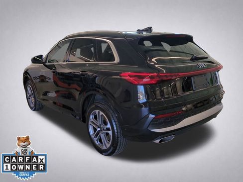 Used 2025 Audi Q5 Premium Plus w/ Premium Plus AWD/4WD image 6