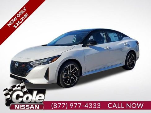 New 2025 Nissan Sentra SR image 1