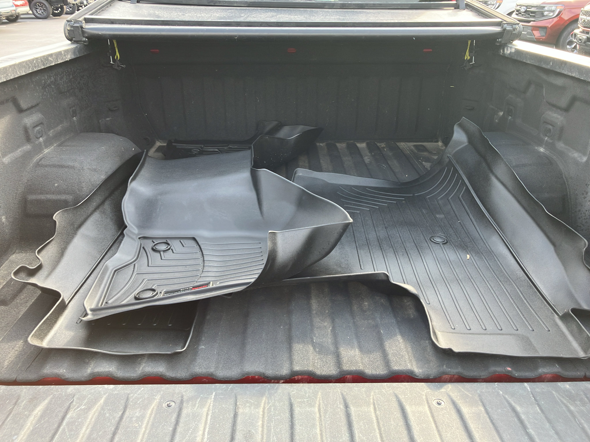 Used 2022 Chevrolet Silverado 1500 Custom w/ LPO, Dark Essentials Package AWD/4WD image 7