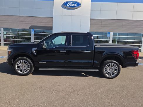 Used 2024 Ford F150 Platinum w/ Equipment Group 703A Plus AWD/4WD image 2