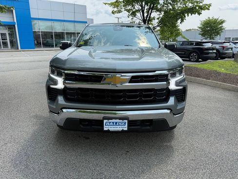 Used 2023 Chevrolet Silverado 1500 LT AWD/4WD image 8