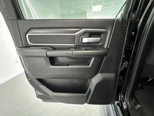 Used 2026 RAM 2500 Big Horn AWD/4WD image 8