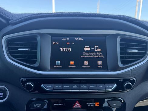 Used 2018 Hyundai Ioniq SEL image 12