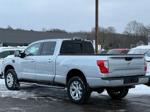 Used 2016 Nissan Titan XD image 42