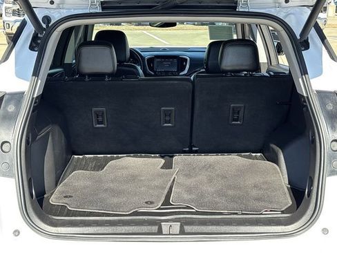 Used 2021 GMC Terrain SLT image 20