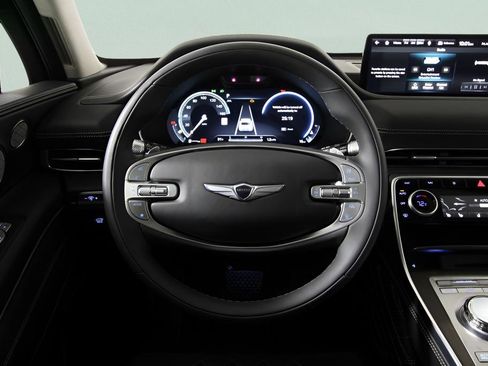 Used 2024 Genesis GV80 3.5T w/ Prestige Package image 18