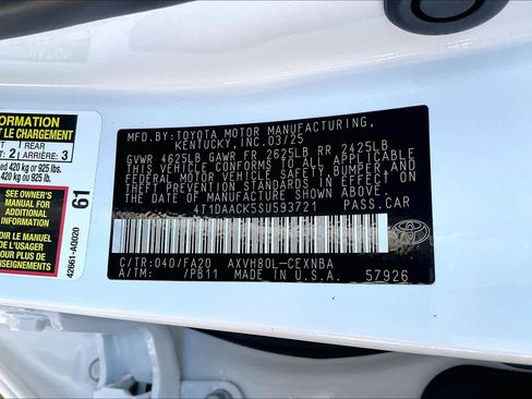 Used 2025 Toyota Camry LE image 29