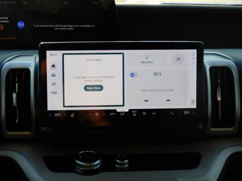 New 2025 Ford Expedition Active image 16