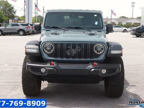 Used 2024 Jeep Wrangler Unlimited Rubicon w/ XTREMEE 35" Tire Package AWD/4WD image 2