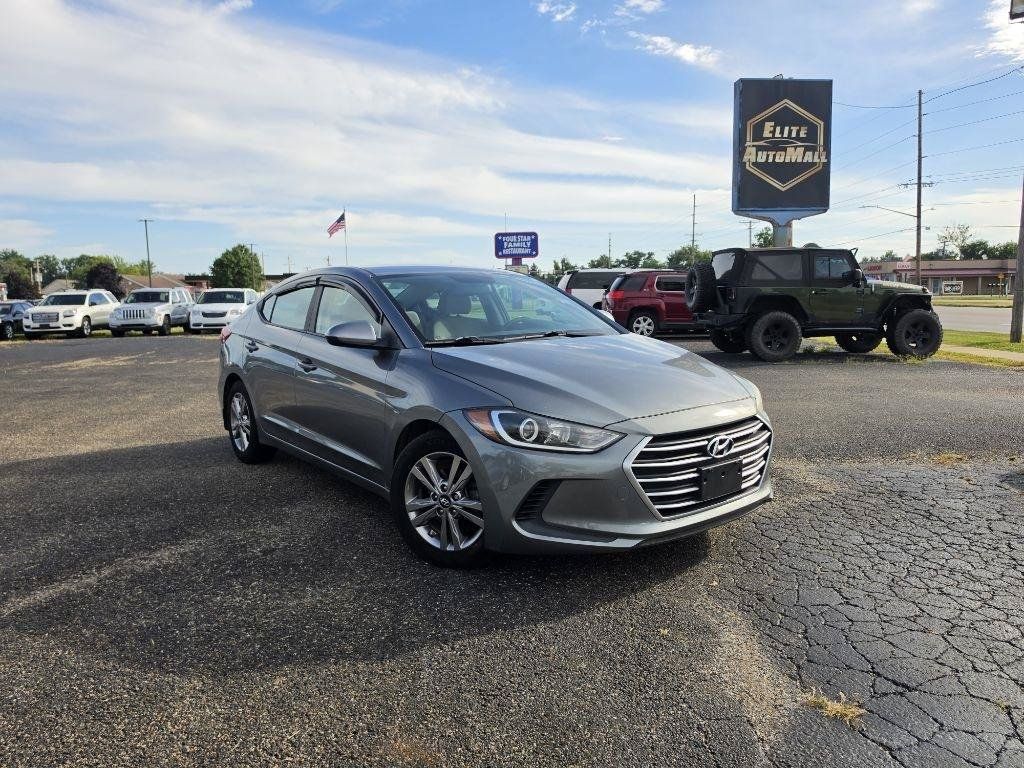Used 2018 Hyundai Elantra SEL w/ Winter Weather Package FWD image 1