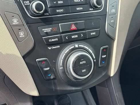 Used 2017 Hyundai Santa Fe Sport AWD/4WD image 22
