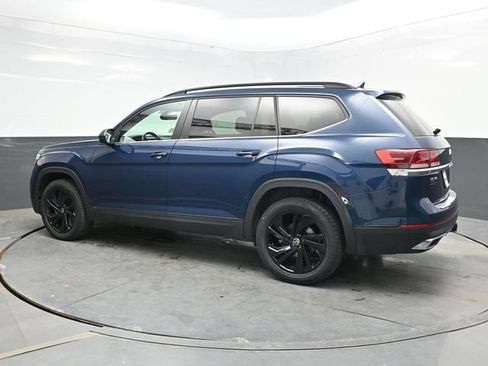 Used 2023 Volkswagen Atlas SE AWD/4WD image 4