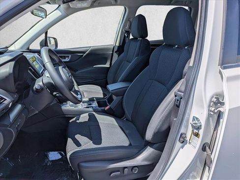 Used 2024 Subaru Forester Premium AWD/4WD image 16