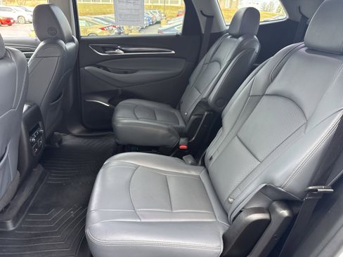 Used 2020 Buick Enclave Essence w/ Sound and Sites Package image 11