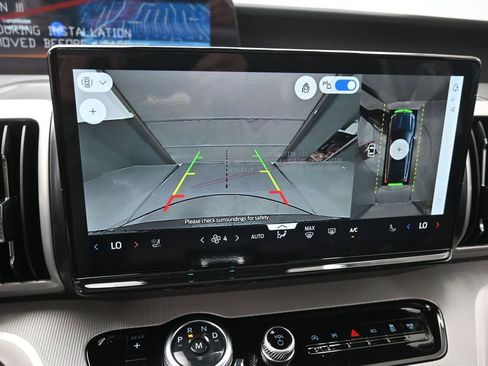 New 2025 Ford Expedition Active RWD image 4