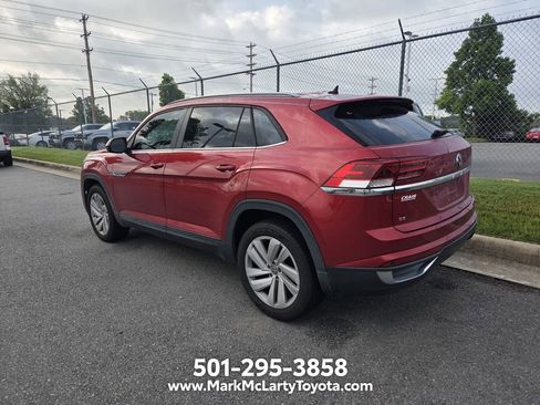 Used 2020 Volkswagen Atlas Cross Sport SE FWD image 8