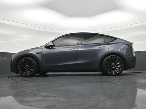 Used 2022 Tesla Model Y Performance AWD/4WD image 23