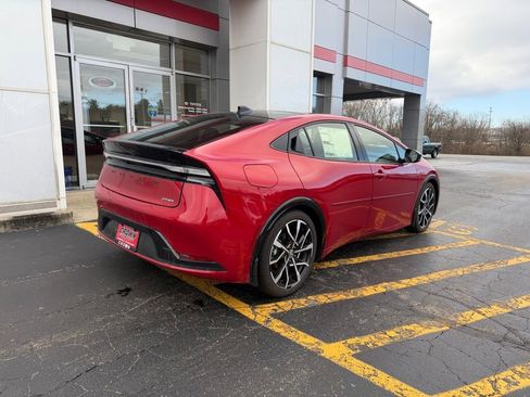 New 2026 Toyota Prius Plug-In Hybrid image 7