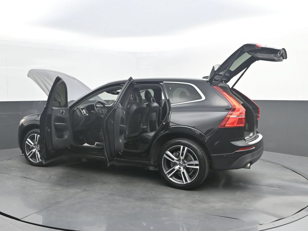 Used 2018 Volvo XC60 T6 Momentum w/ Convenience Package AWD/4WD image 39