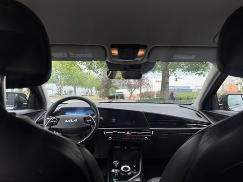 Used 2023 Kia Niro Wind w/ Wind Preserve Package FWD image 14