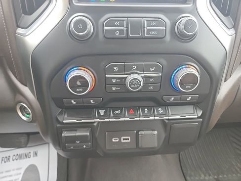 Used 2022 Chevrolet Silverado 2500 LT w/ Convenience Package image 20