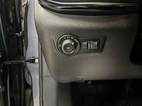 Used 2024 Jeep Compass Trailhawk image 16