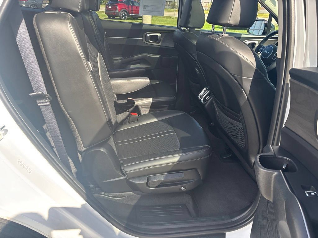 Used 2024 Kia Sorento X-Line EX AWD/4WD image 31