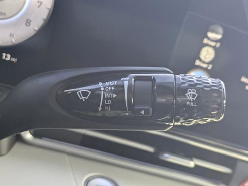 New 2026 Hyundai Elantra Limited image 31