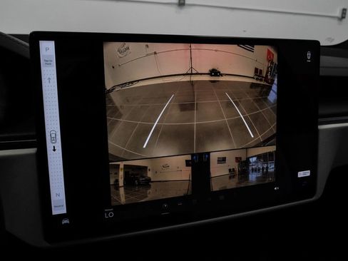 Used 2023 Tesla Model X Plaid image 29