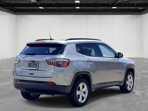 Certified 2018 Jeep Compass Latitude w/ Popular Equipment Group AWD/4WD image 5
